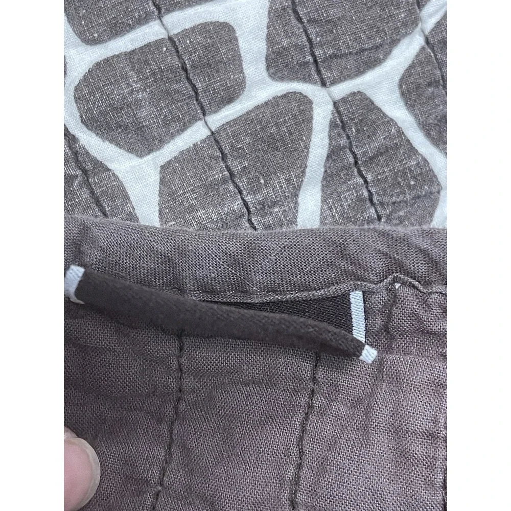 pre-owned! Michael Kors Queen Reversible Quilted Blanket Giraffe Print Brown
